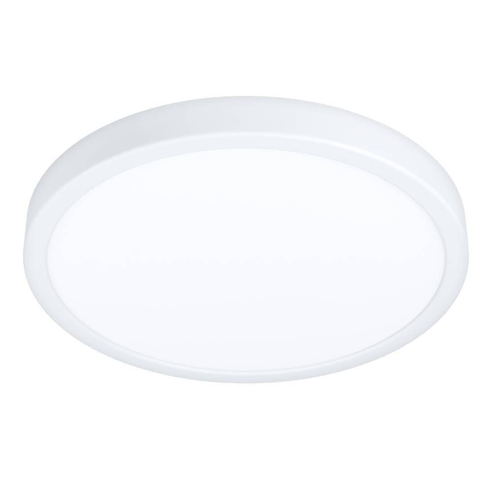 Plafonnier rond blanc vu de face sur fond neutre, diffuseur opale et cerclage