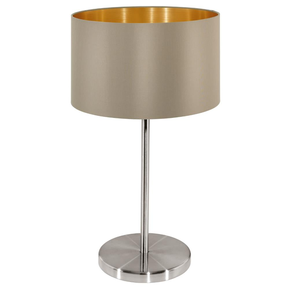 Lampe à poser vue de face, abat-jour cylindrique taupe, pied et socle chromés