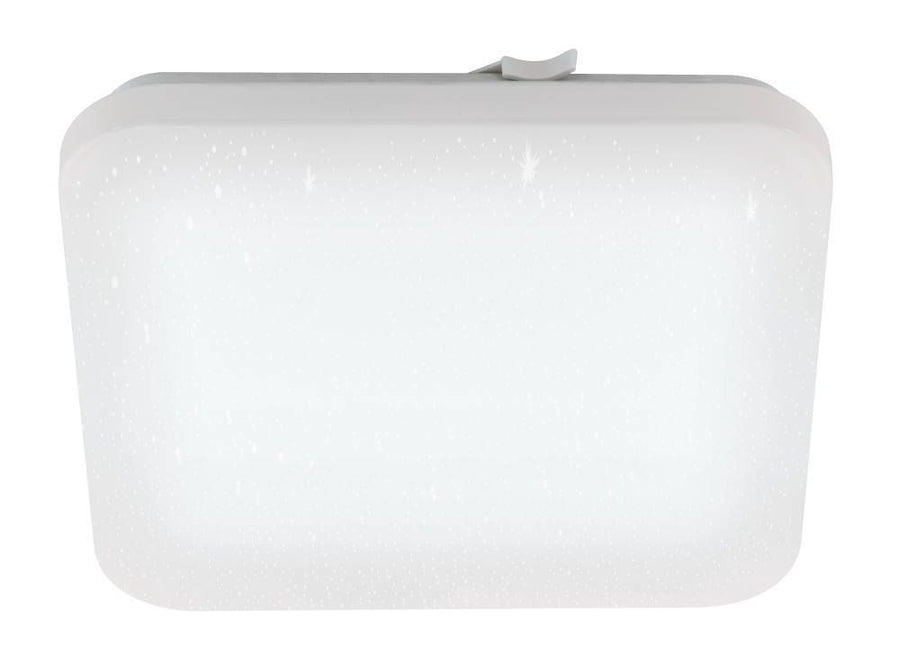 Plafonnier blanc de face sur fond neutre, forme carrée aux angles arrondis