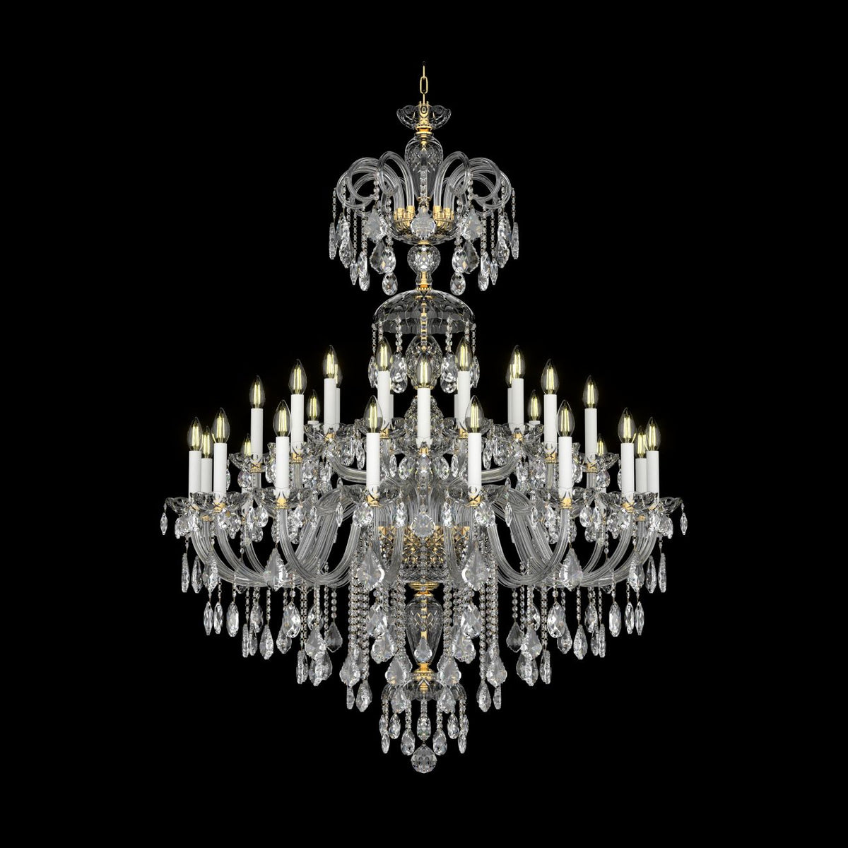 Lustre en cristal de face sur fond noir, trente-deux ampoules allumées
