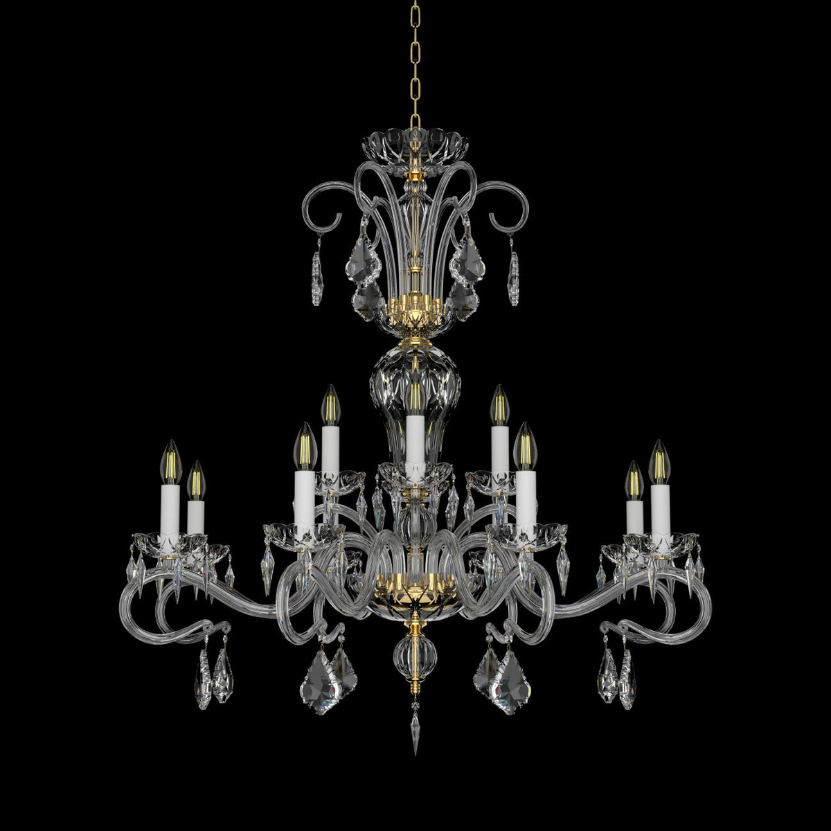 Lustre en cristal à dix bras suspendu par une chaîne dorée, fond noir uni
