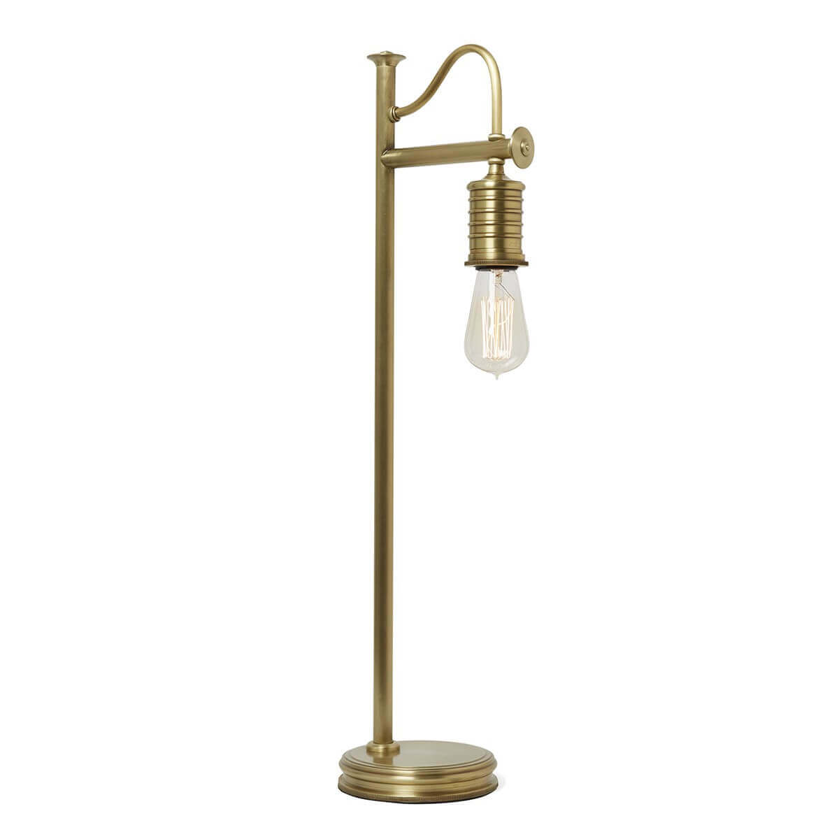 Luminaire entier de face sur fond blanc, structure en laiton vieilli
