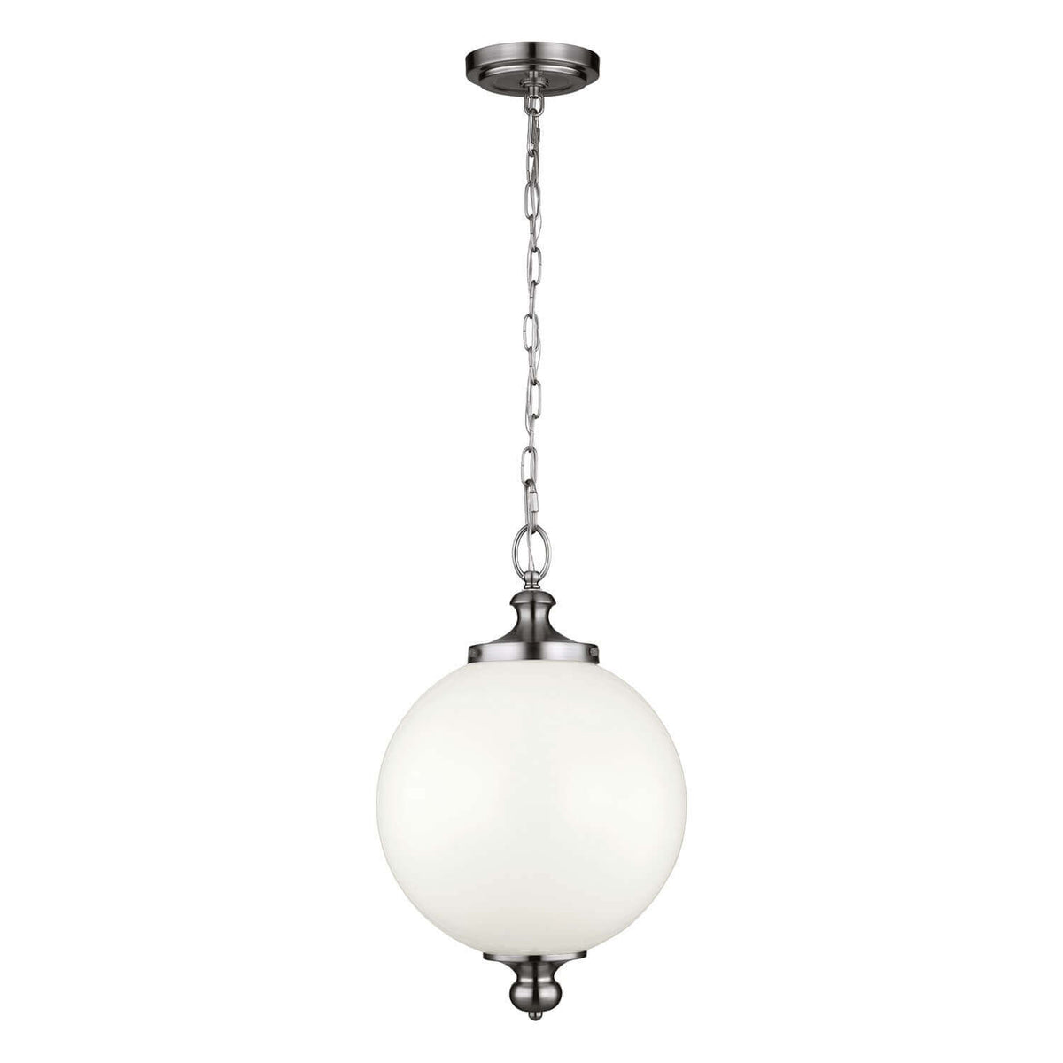 Suspension complète vue de face avec chaîne, rosace et globe en verre blanc.
