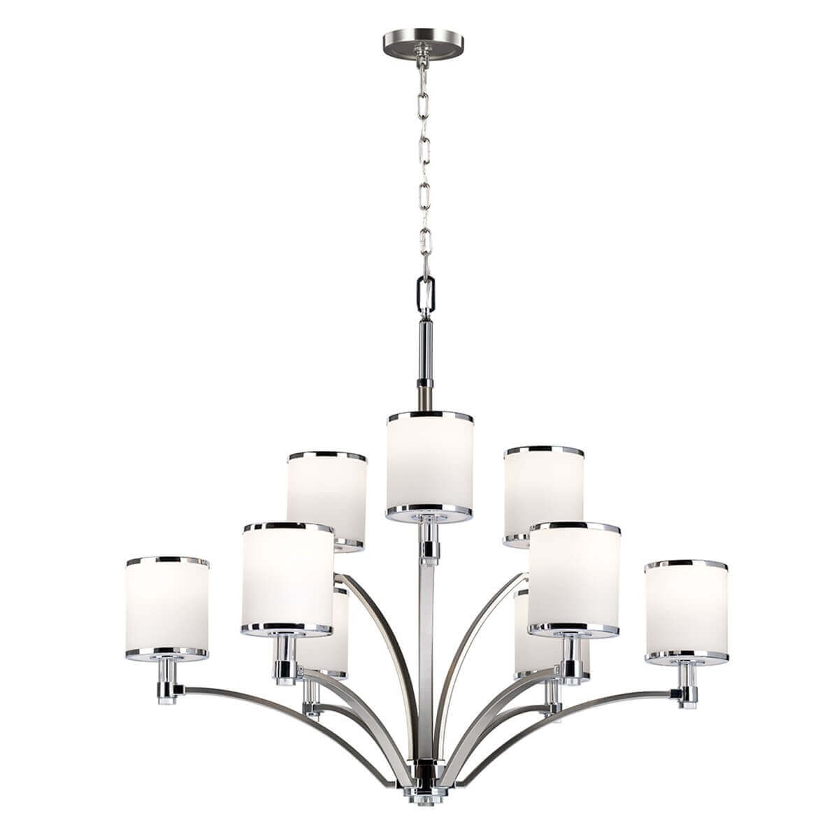 Lustre neuf lumières vu de face, structure nickel satiné et abat-jours cylindriques en verre opalin blanc