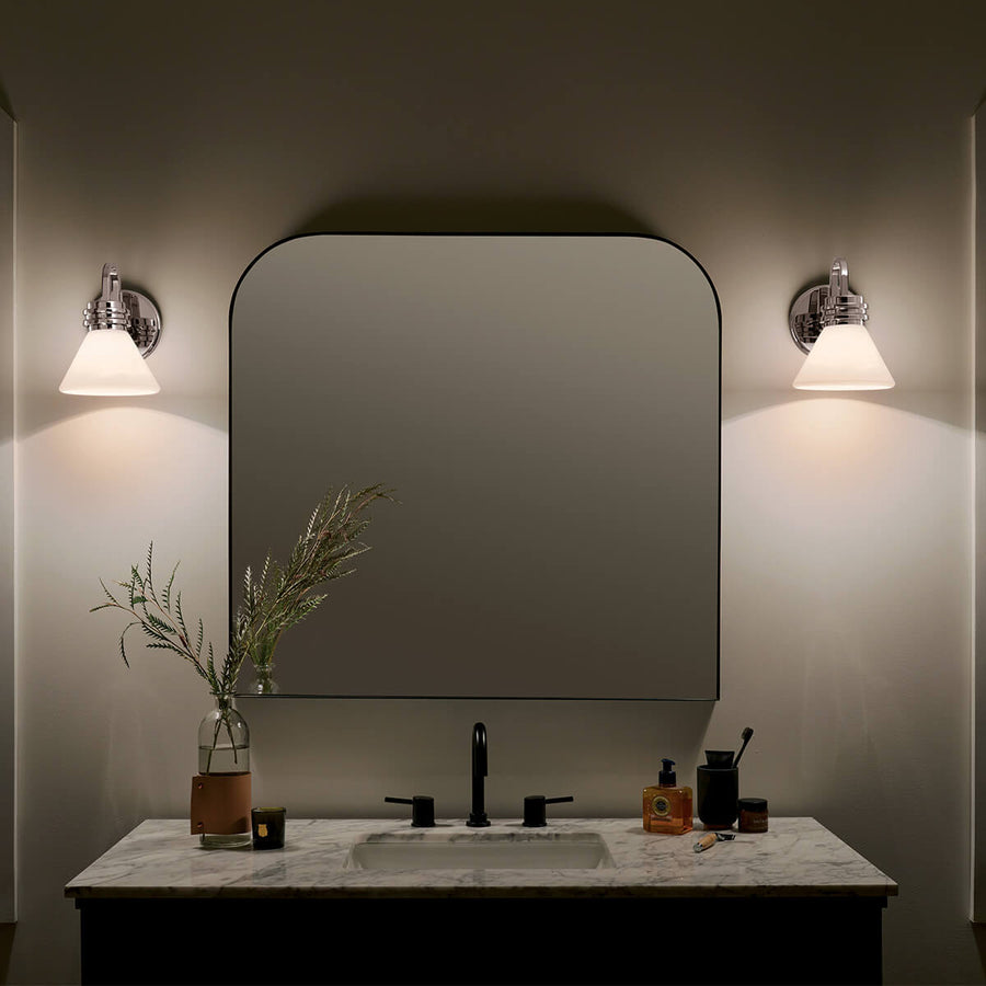 Applique murale Farum chromée et blanche, verre