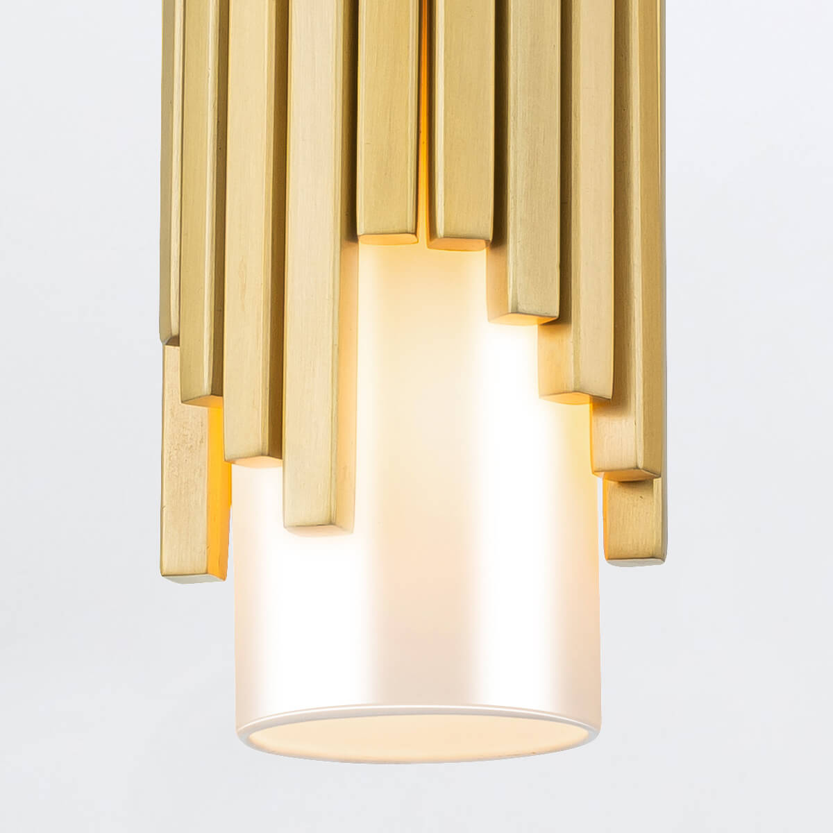 Plafonnier Marvele laiton vieilli et opale, verre