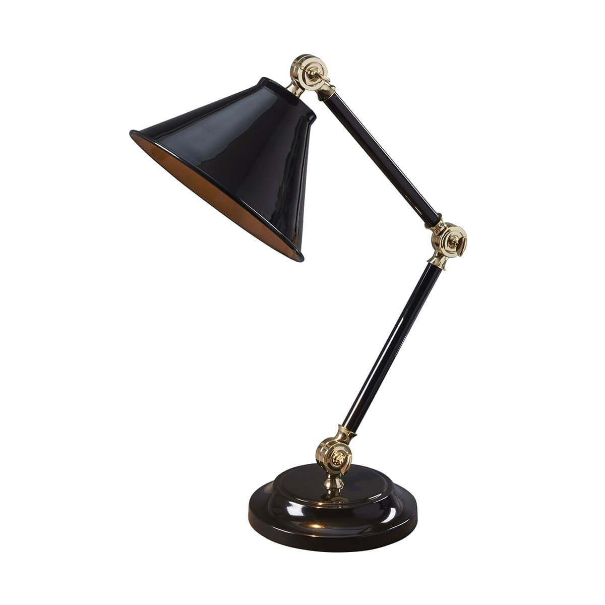 Lampe à poser noire vue de profil, abat-jour conique et bras articulé en laiton