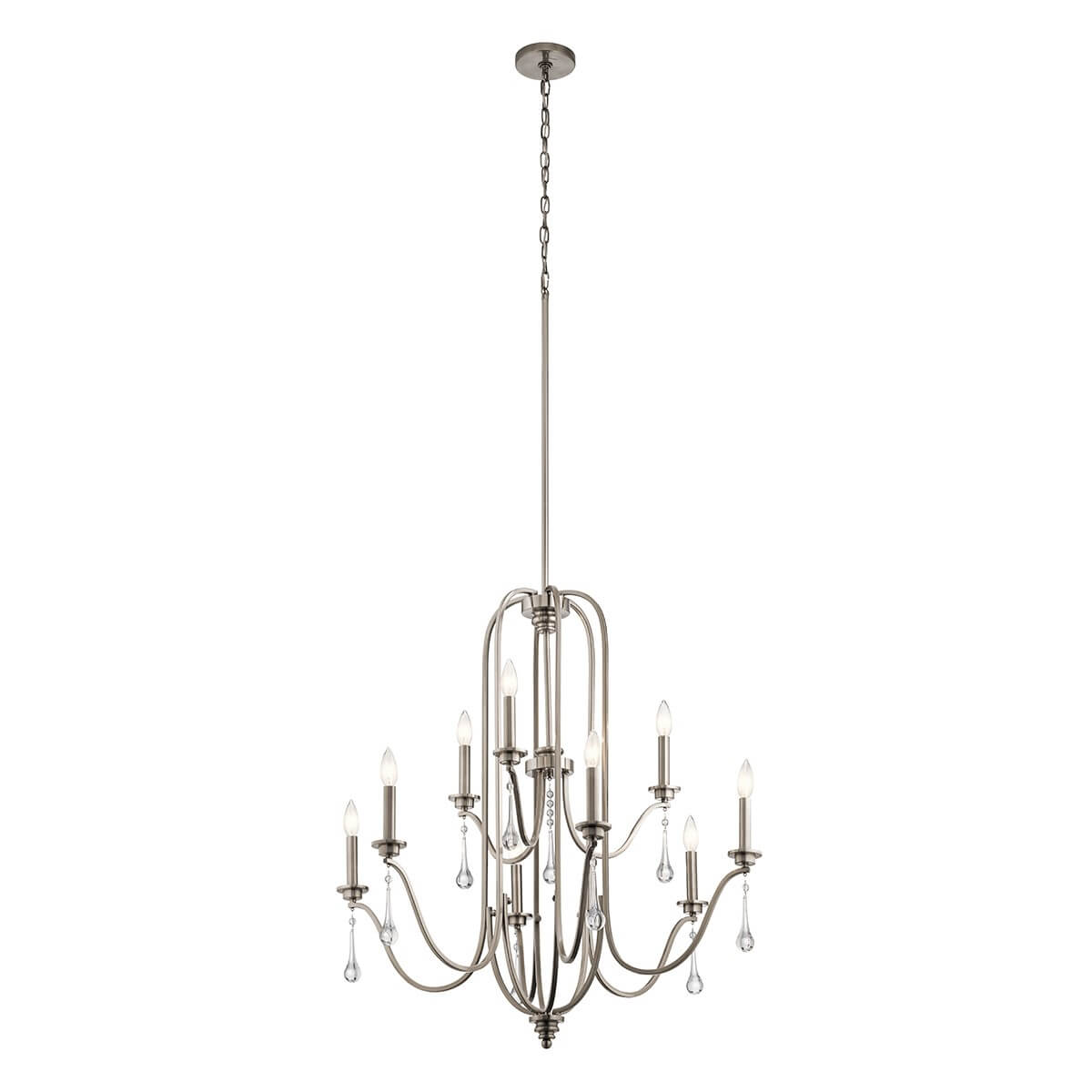 Lustre complet à neuf lumières vu de face sur fond blanc.