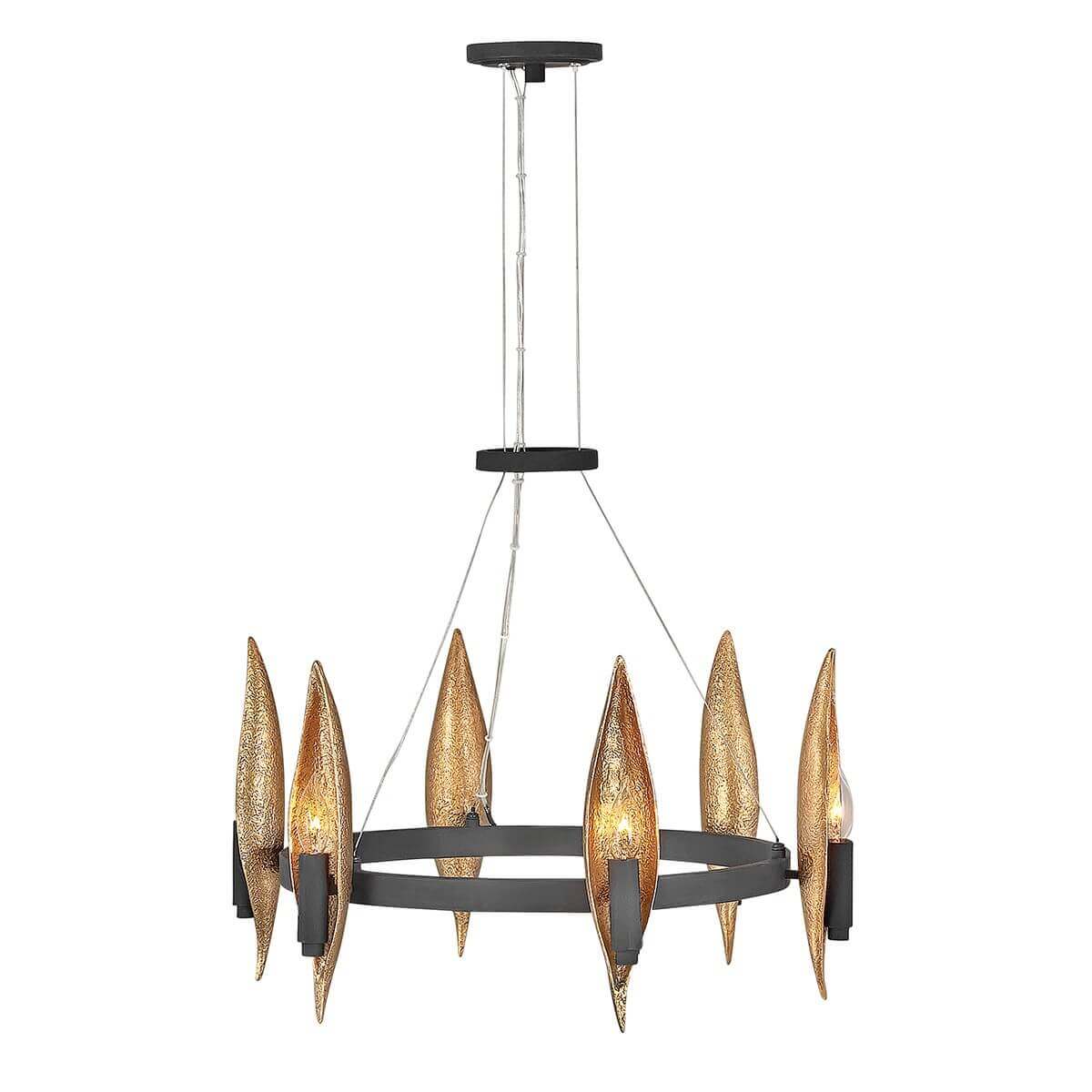 Lustre suspendu à six diffuseurs dorés en forme de feuille sur cercle noir