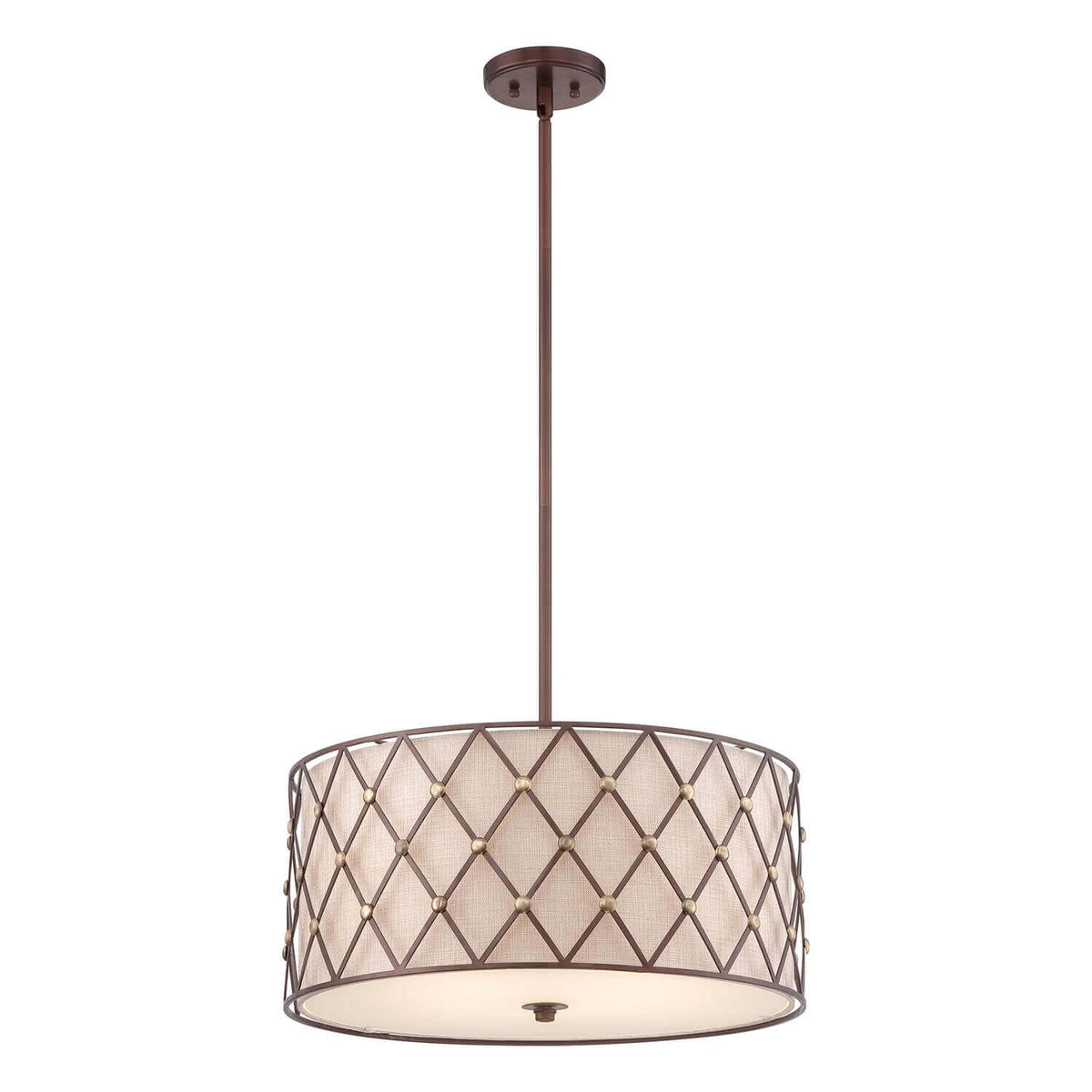 Vue de face d'une suspension cylindrique en lin avec grille métallique cuivrée à losanges.