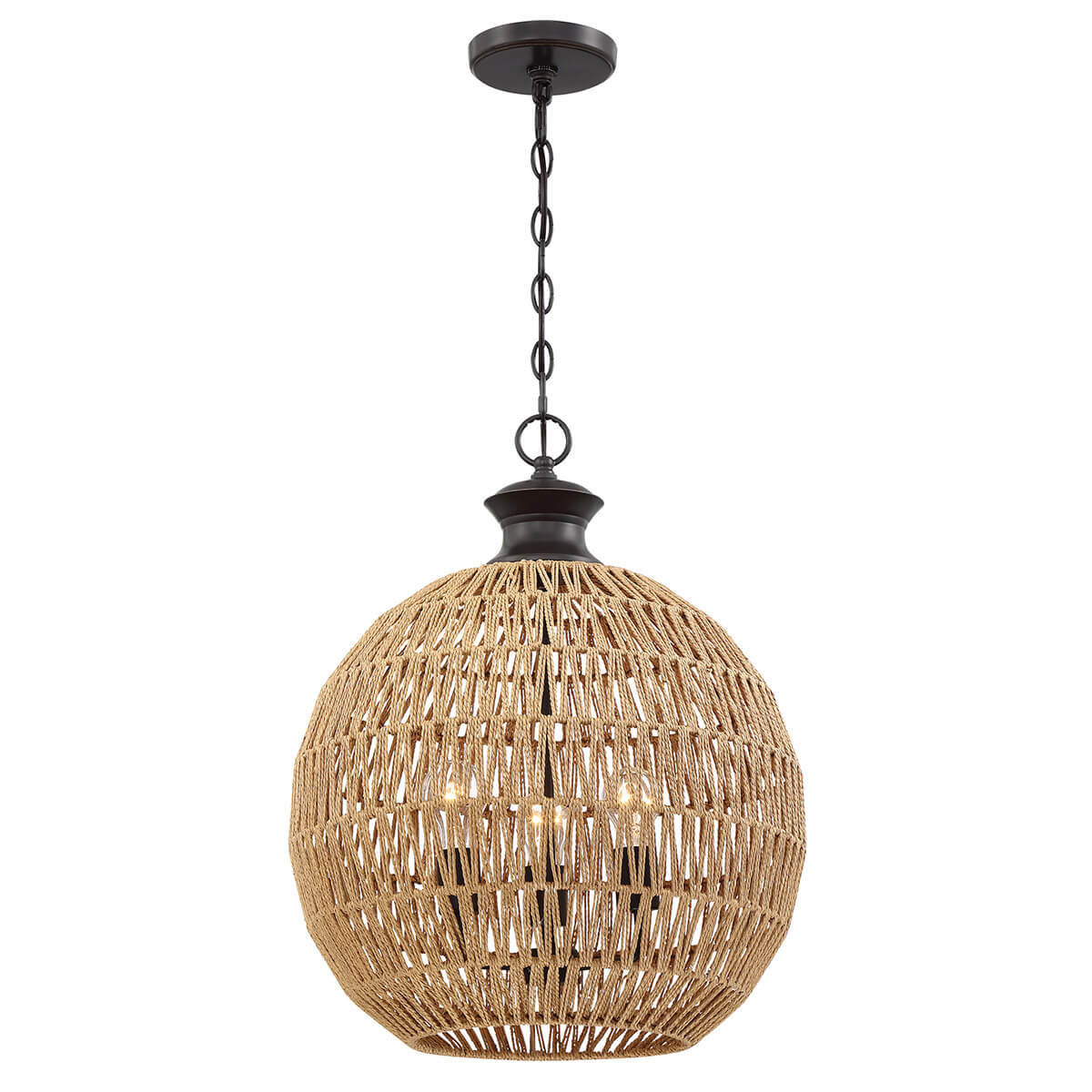 Vue de face de la suspension avec sa chaîne et son abat-jour rond en corde tressée.