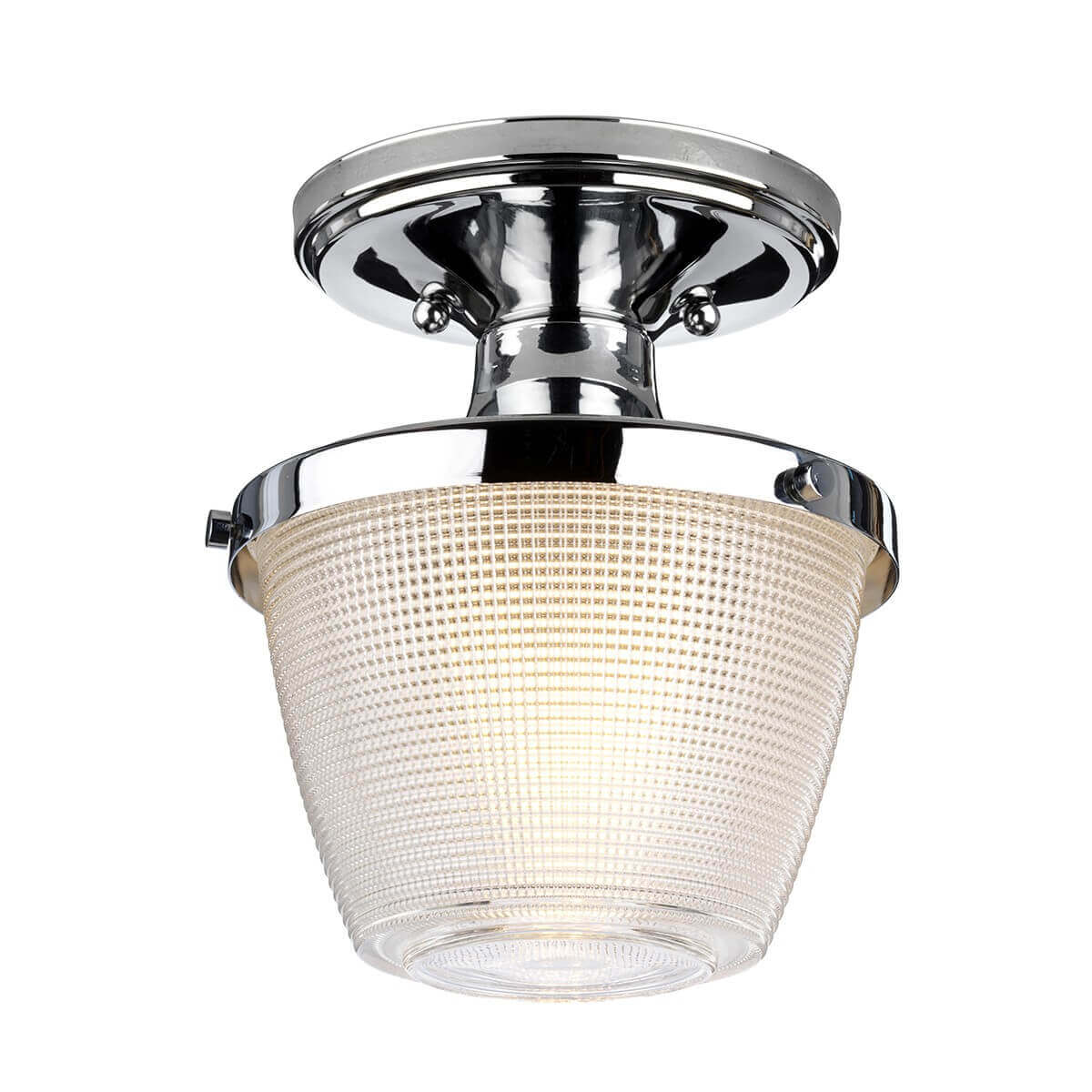Plafonnier chromé vu de face, verre prismatique allumé sur fond blanc