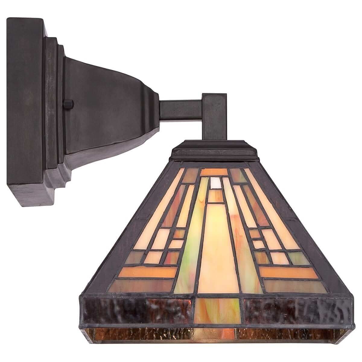 Profil du luminaire détaillant le bras coudé et la fixation murale en bronze foncé