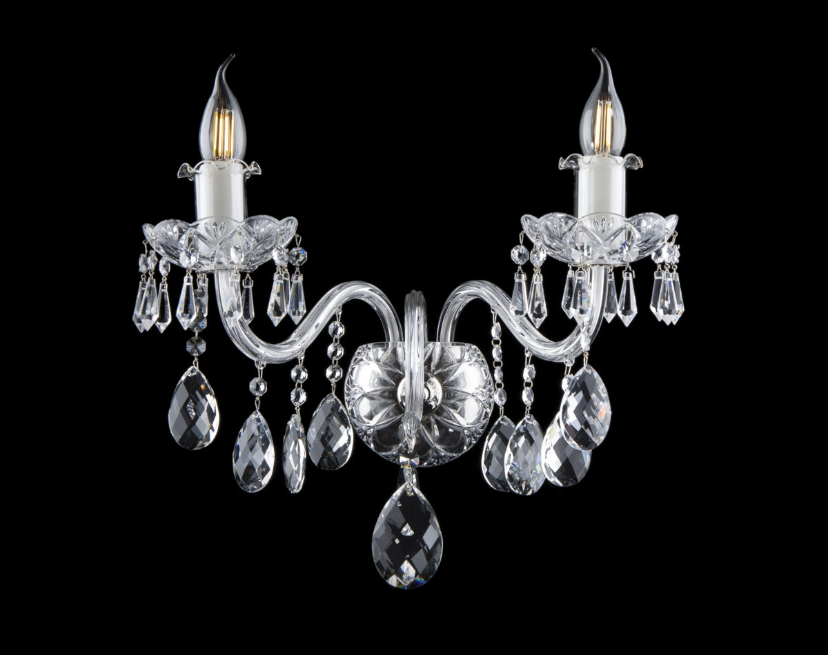 Applique murale à deux bras en cristal avec bougies et pendentifs gouttes