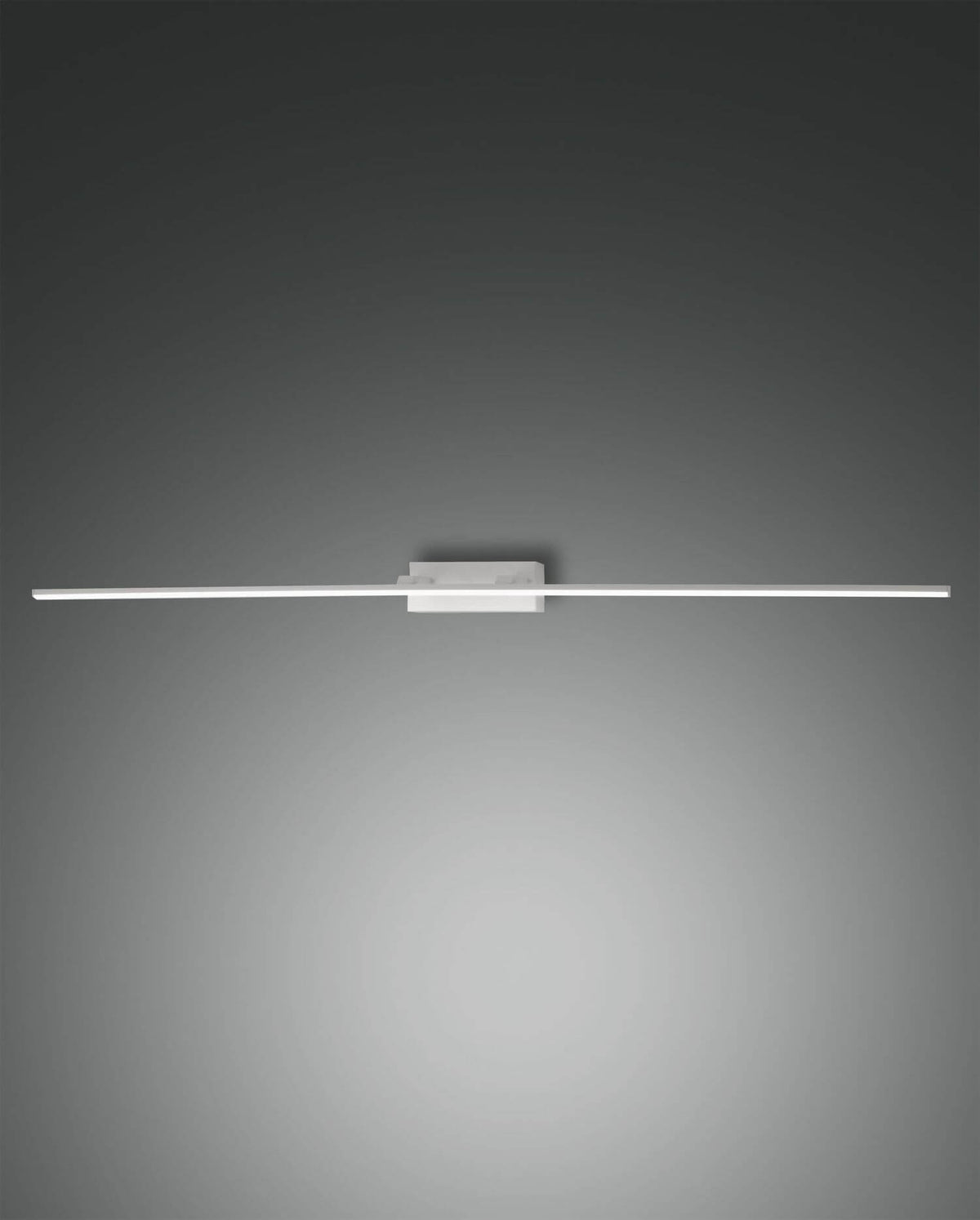 Applique murale blanche vue de face, long tube lumineux horizontal sur fond gris