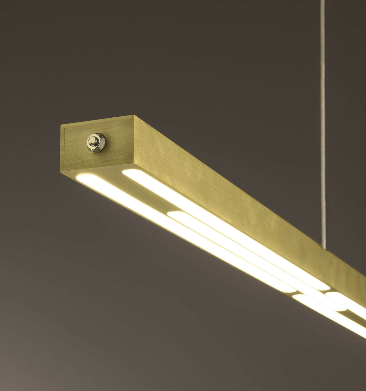 Détail de l'extrémité du profilé et des LED allumées