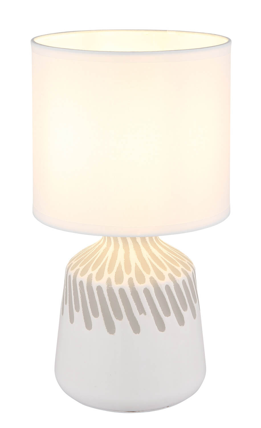 Vue rapprochée du pied en céramique blanche orné de traits gris verticaux.
