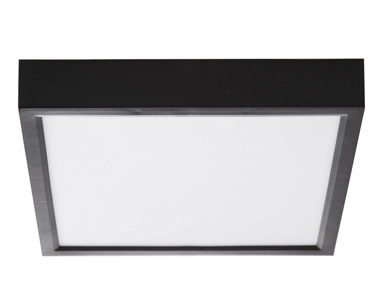Vue de face du plafonnier carré noir avec large diffuseur blanc
