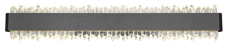 Vue frontale du carénage noir brossé et de la rangée de cristaux lumineux