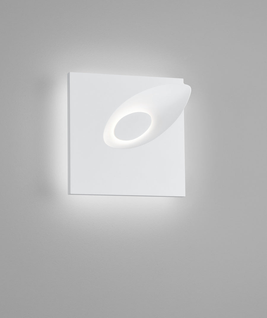 Applique murale blanche carrée avec anneau ovale lumineux en relief