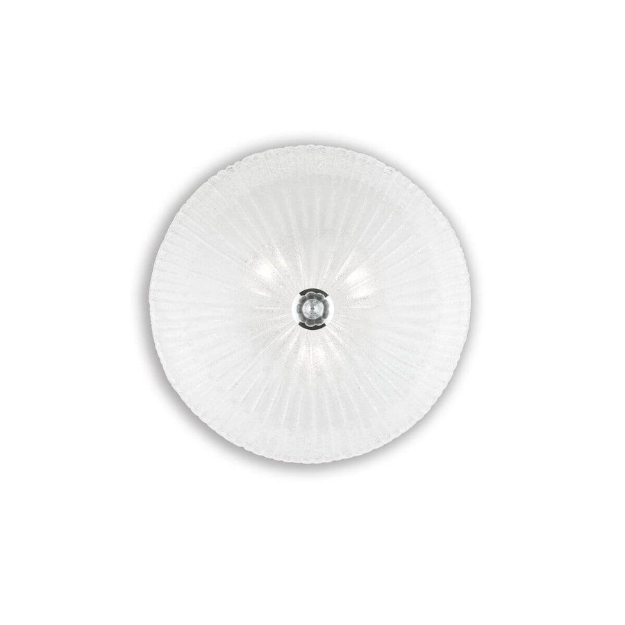 Plafonnier rond en verre transparent à motif rayonnant, trois lumières, vue de face.