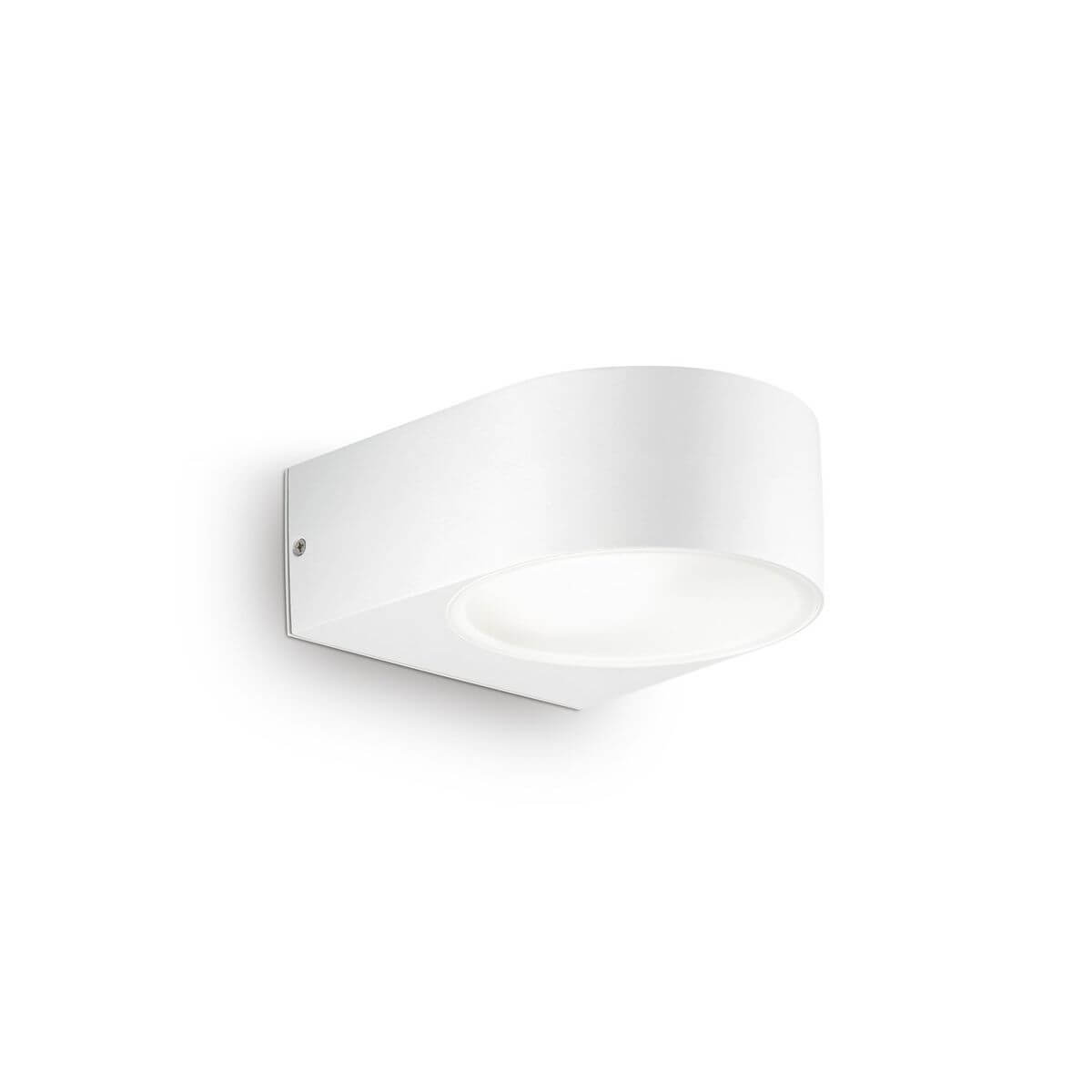 Applique extérieure IKO blanche