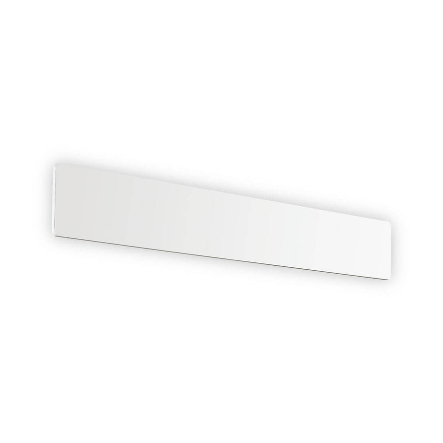Vue de produit en biais sur fond blanc de l'applique murale rectangulaire