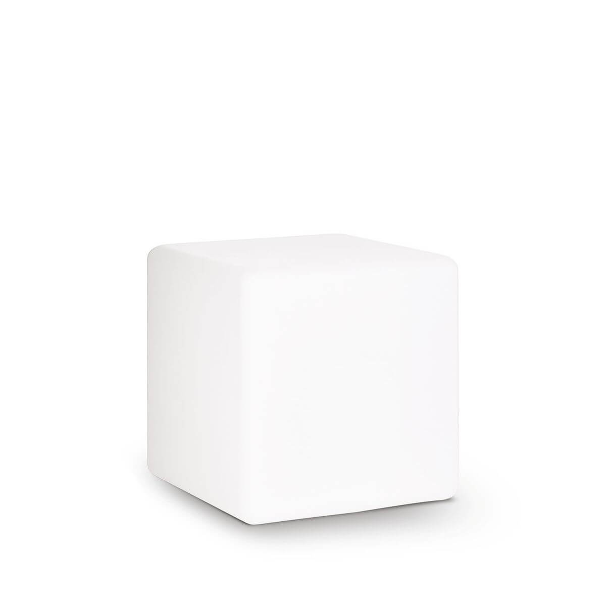 Cube lumineux blanc laiteux présenté de face sur fond neutre