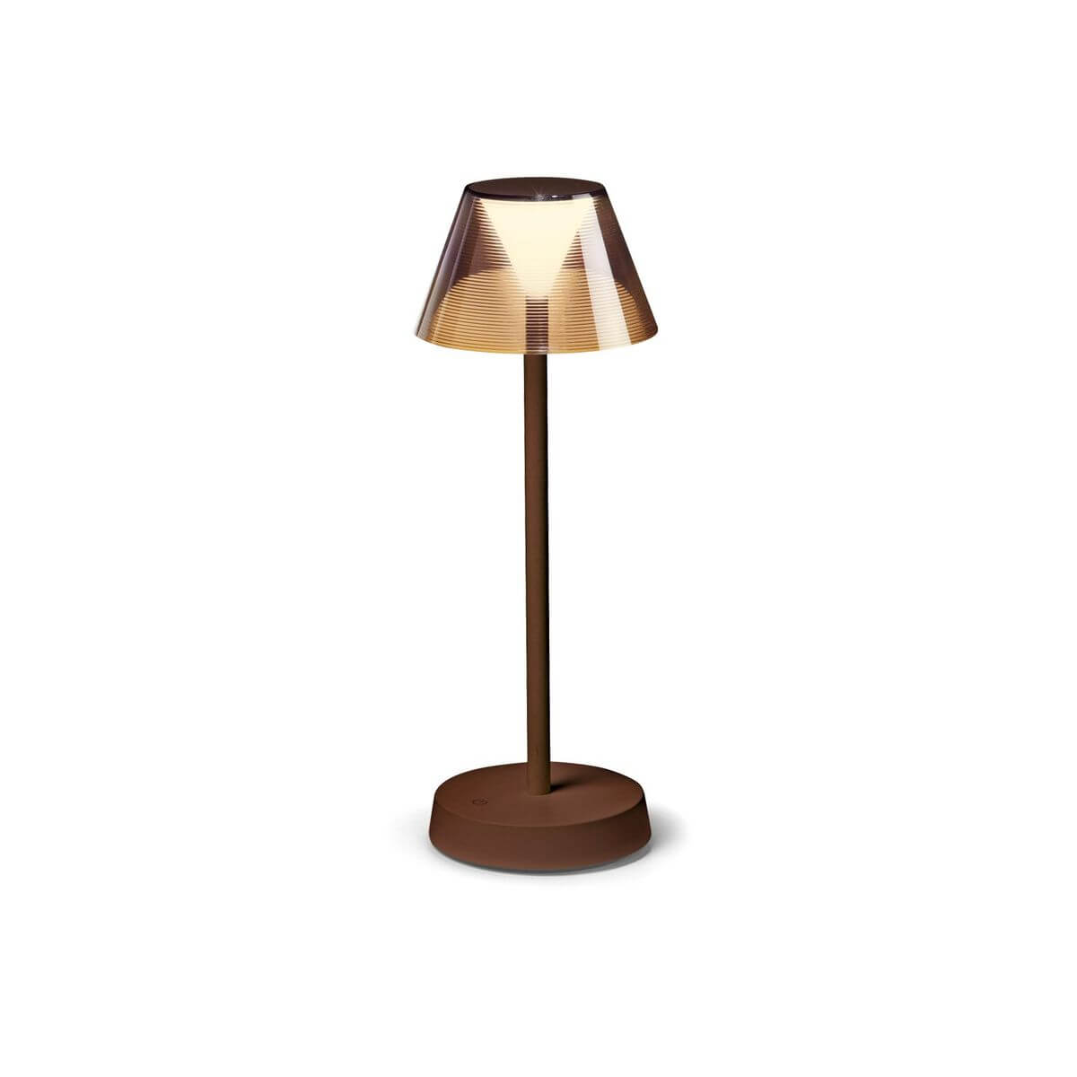 Lampe de table extérieure marron, abat-jour conique strié et base ronde plate