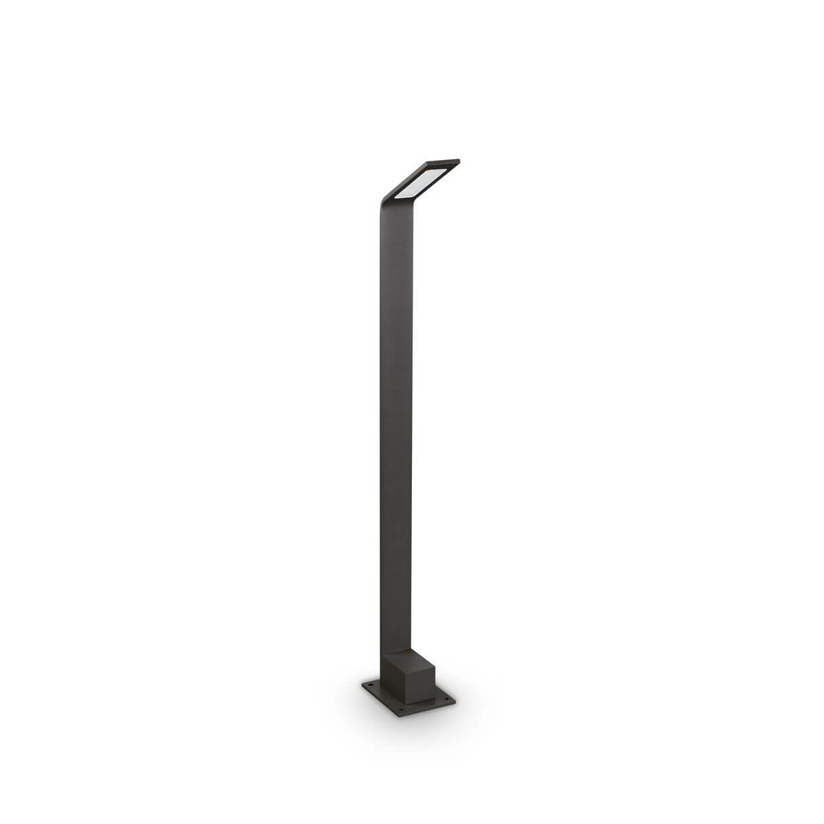 Lampadaire extérieur noir de face, tête inclinée, avec base à fixer