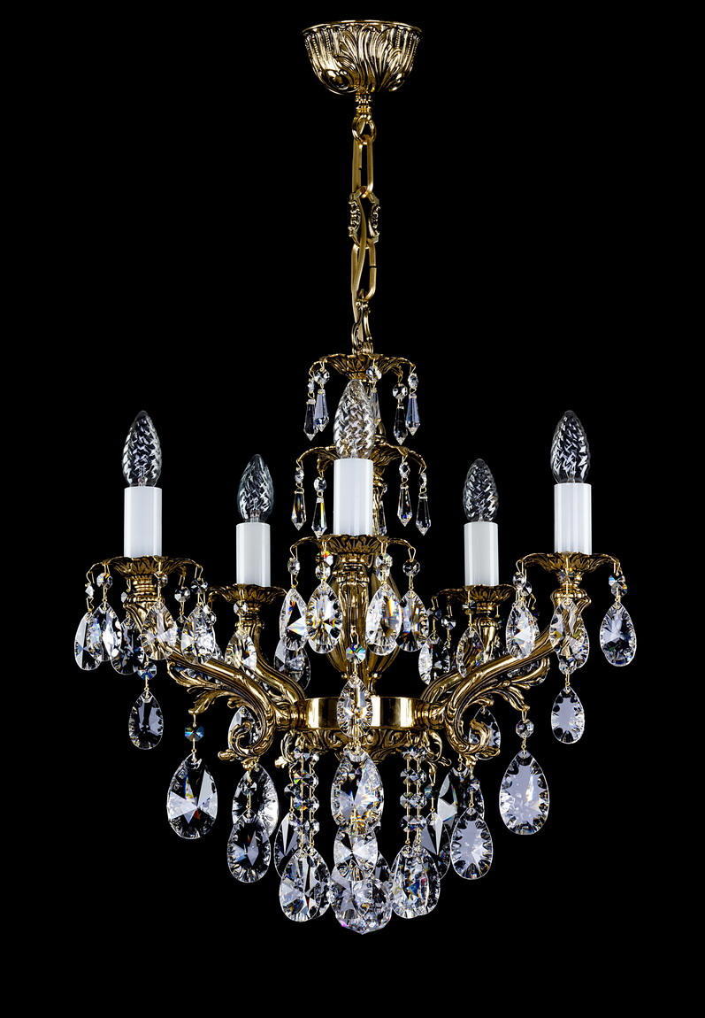 Lustre doré classique à bras multiples et pendeloques en cristal suspendu