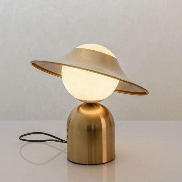 Goldene chinesische Metalllampe | Kaiserliche Aura