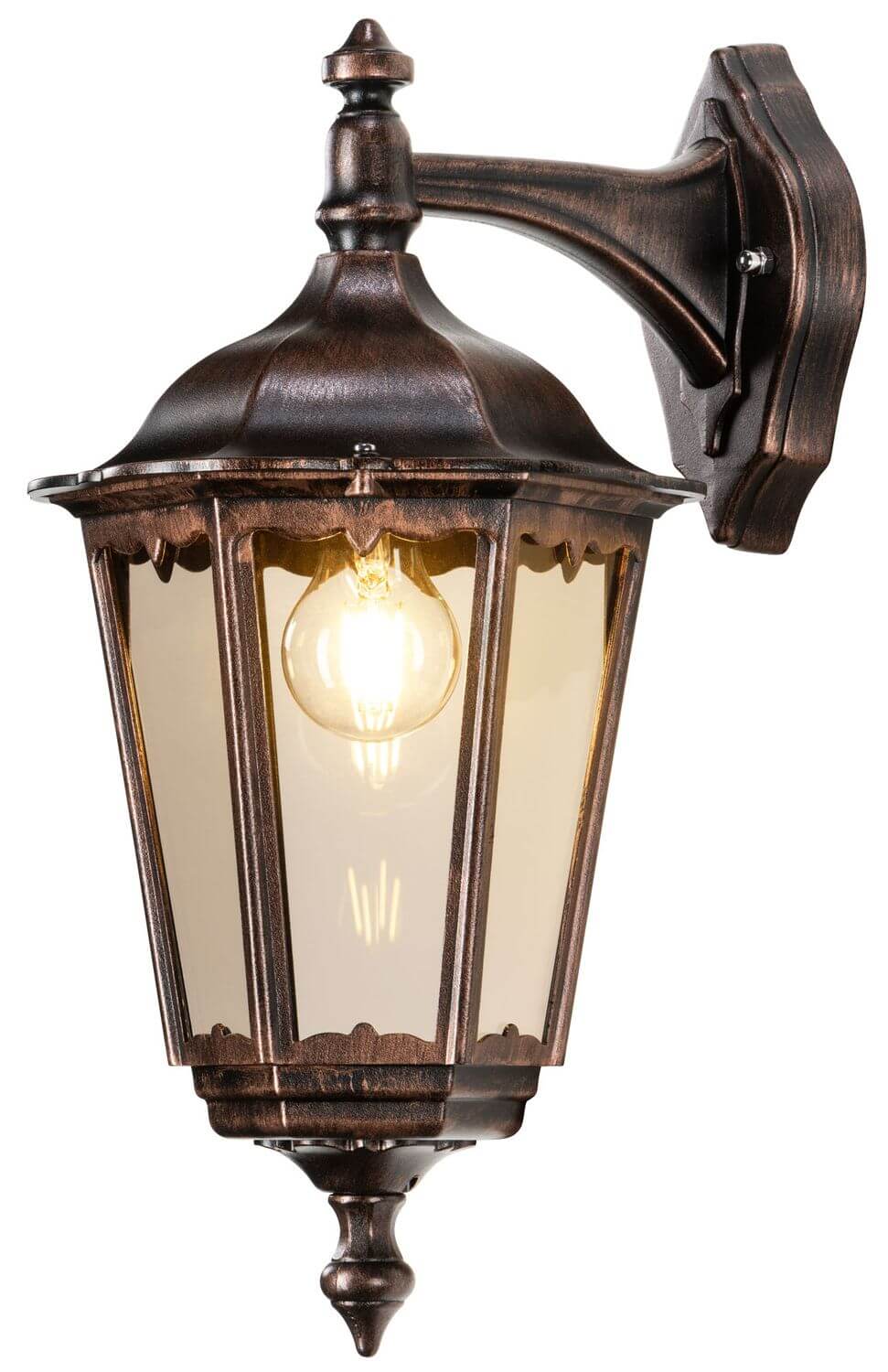 Même applique allumée, ampoule Edison dorée diffusant une lumière chaude à travers le verre