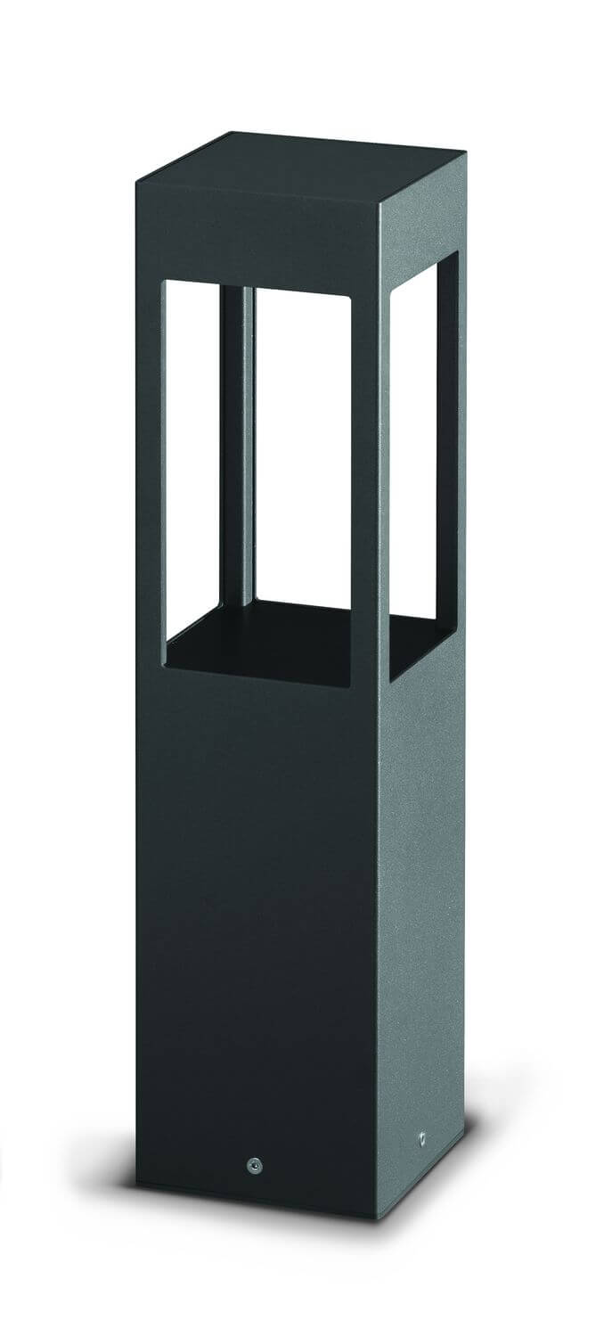 Produit de face sur fond blanc, structure anthracite et fenêtres ouvertes