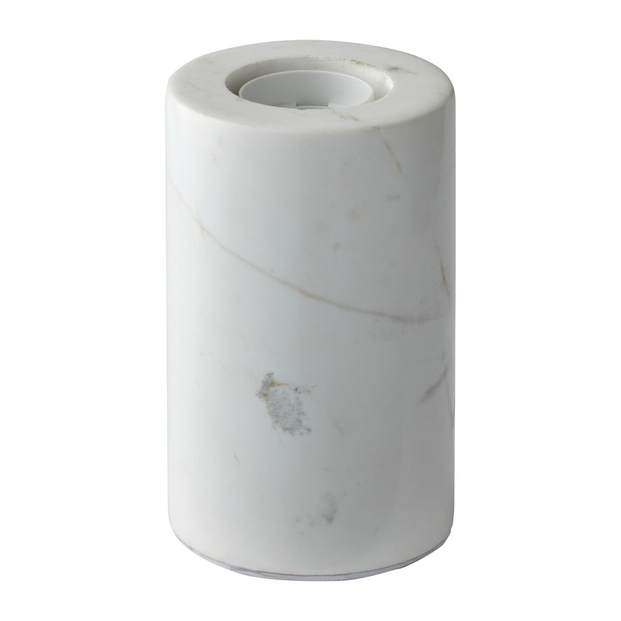 Base cylindrique en marbre blanc veiné vue de face sur fond blanc.