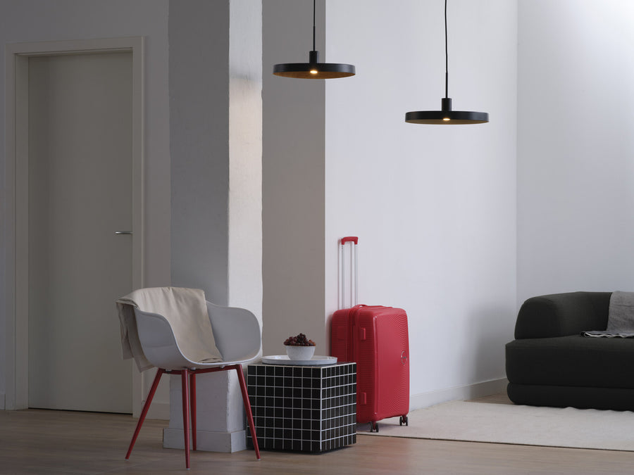 Suspension Plate beige et noire