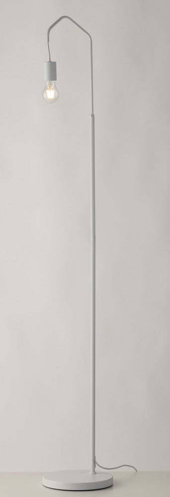 Lampadaire blanc en situation devant un mur clair, câble au sol