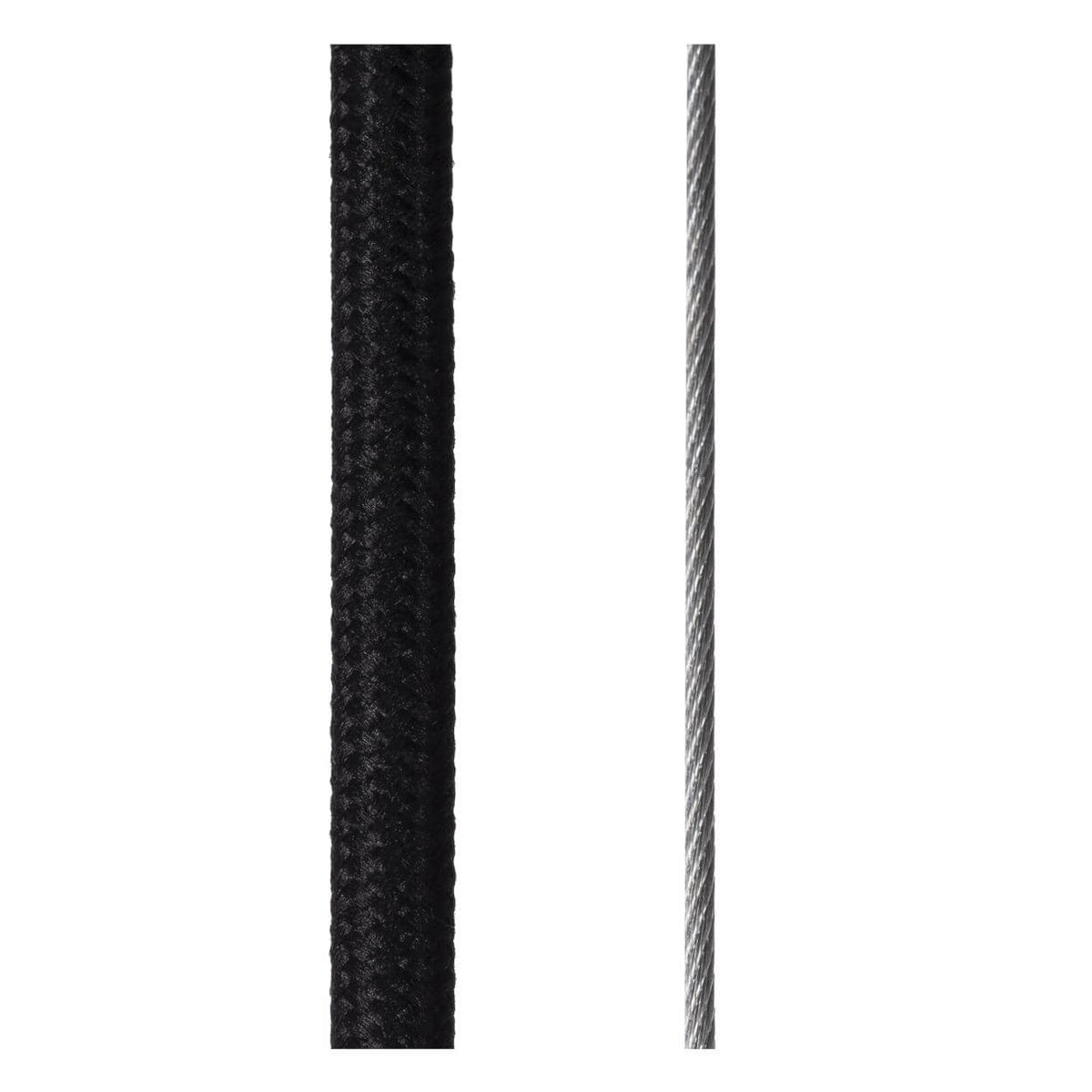 Gros plan sur le câble textile noir tressé et le câble acier fin de suspension.