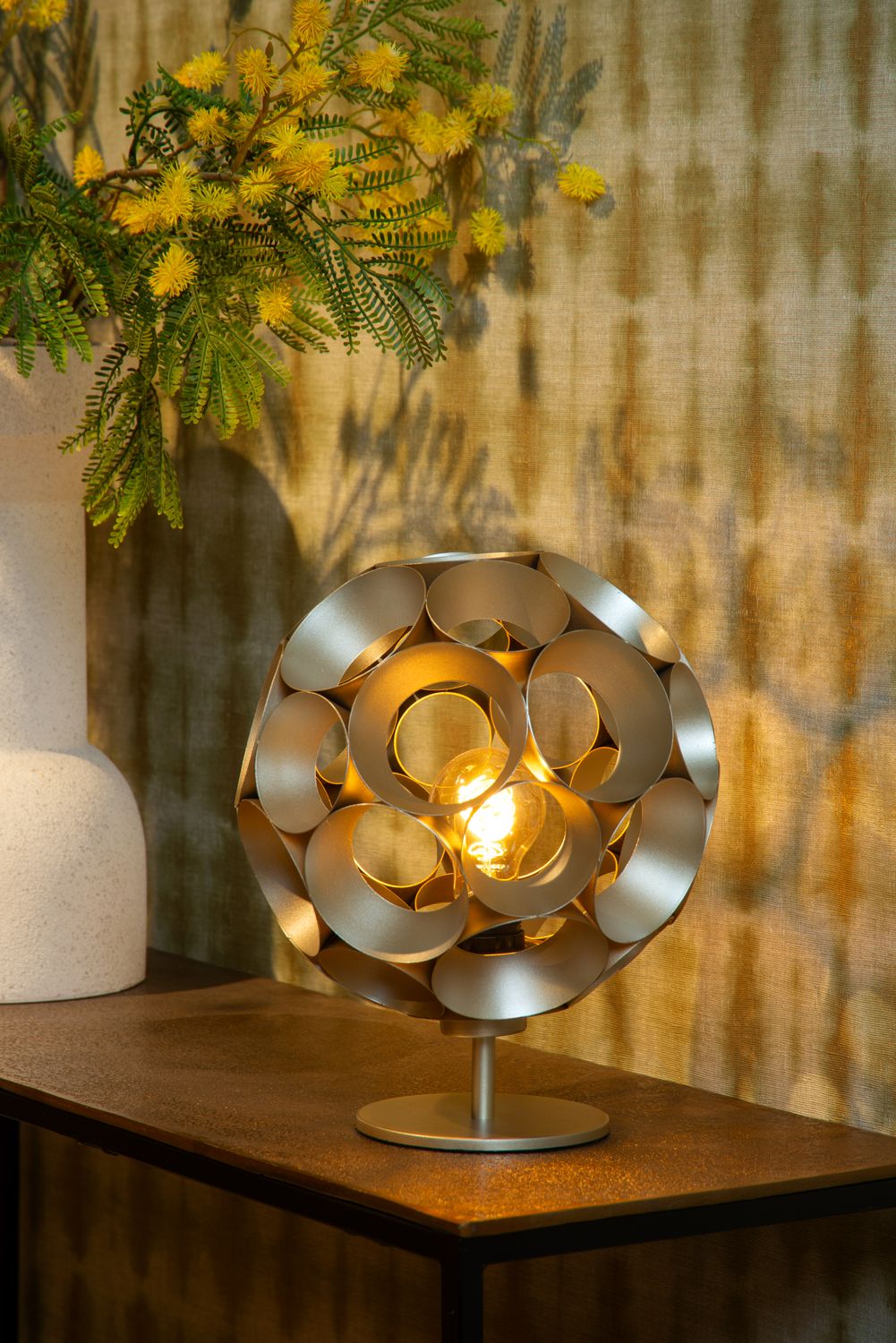 Lampe à poser Hannelore dorée mat et noire