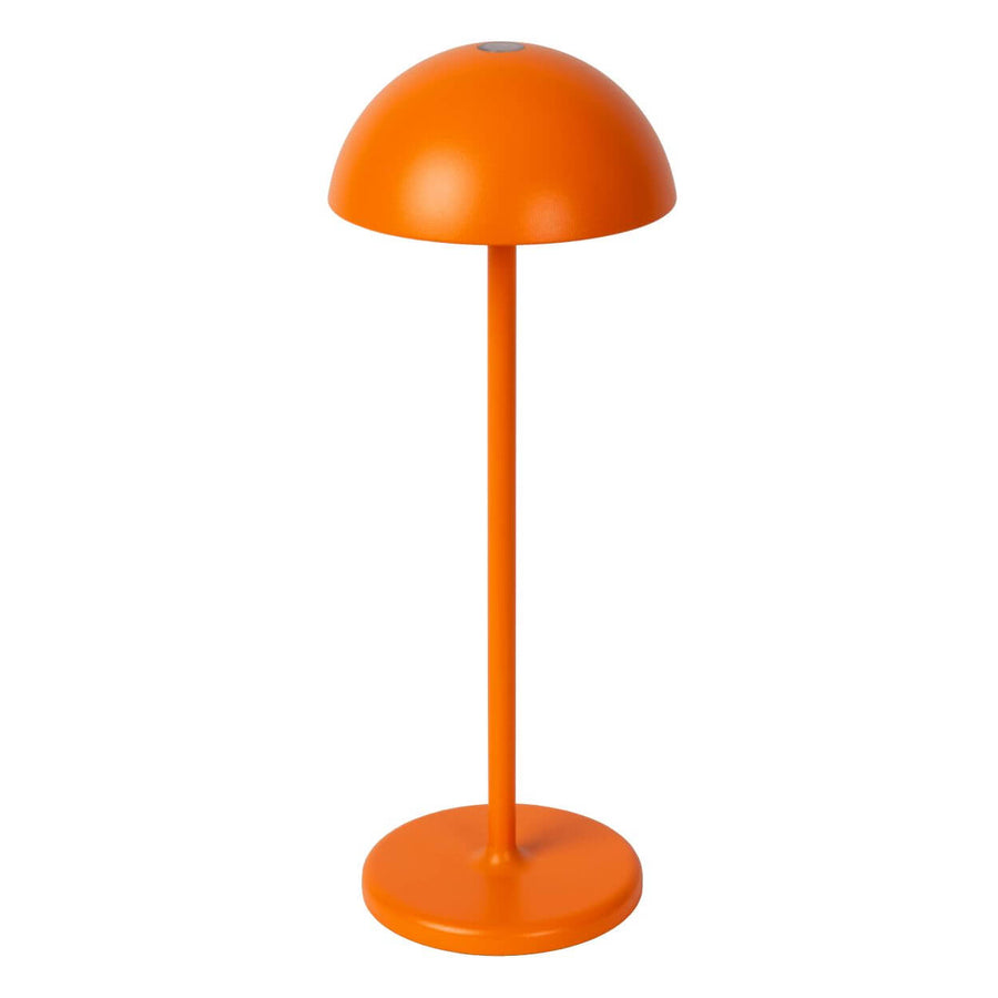 Lampe extérieure orange de trois quarts, silhouette élancée sur fond neutre