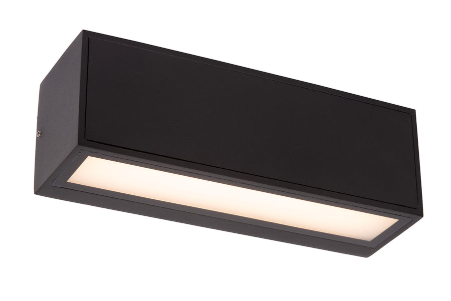 Vue en perspective du boîtier rectangulaire noir incliné vers le bas