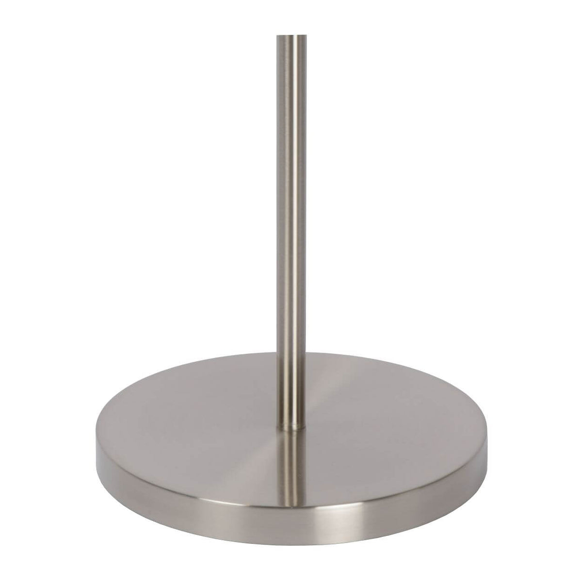Détail de la base ronde et du fût cylindrique en métal chromé brossé.