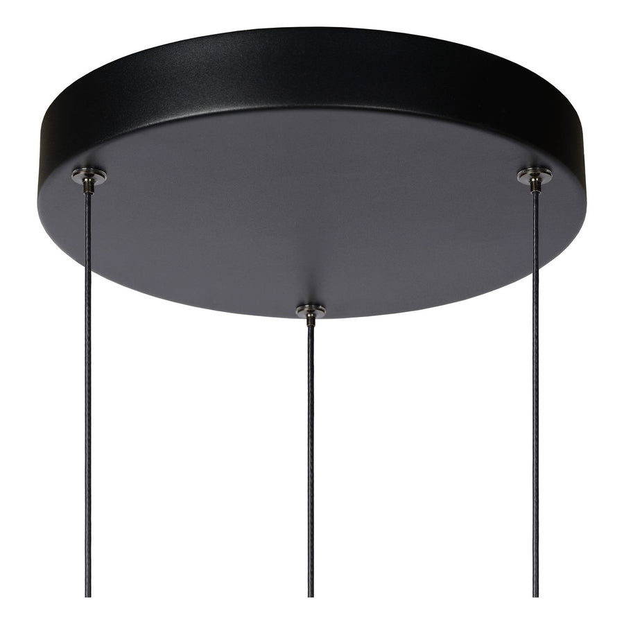 Détail de la rosace ronde noire et des trois câbles de suspension