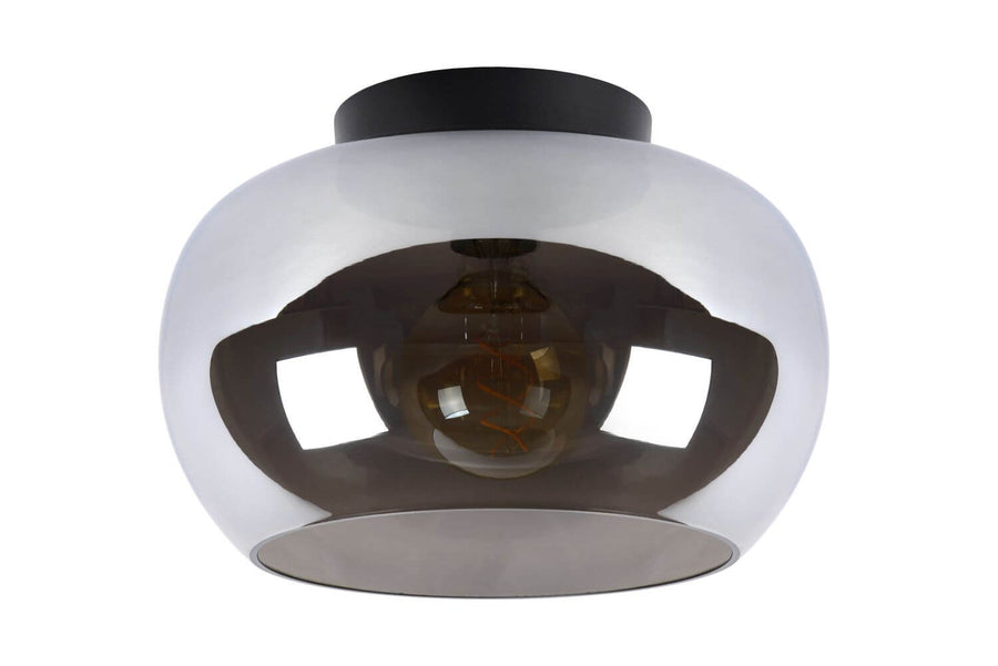 Vue de face non allumée du plafonnier en verre fumé, socle noir et ampoule visible.