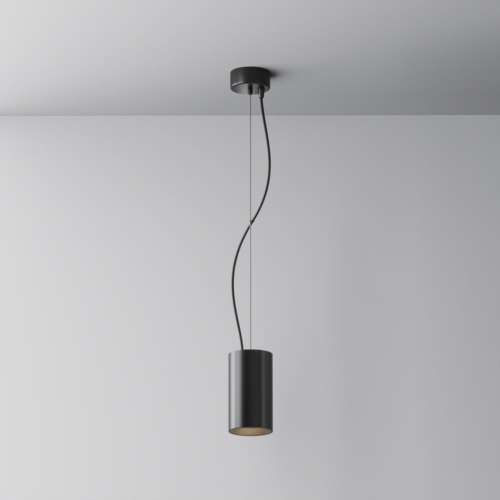 Suspension noire cylindrique vue de face sur fond gris clair