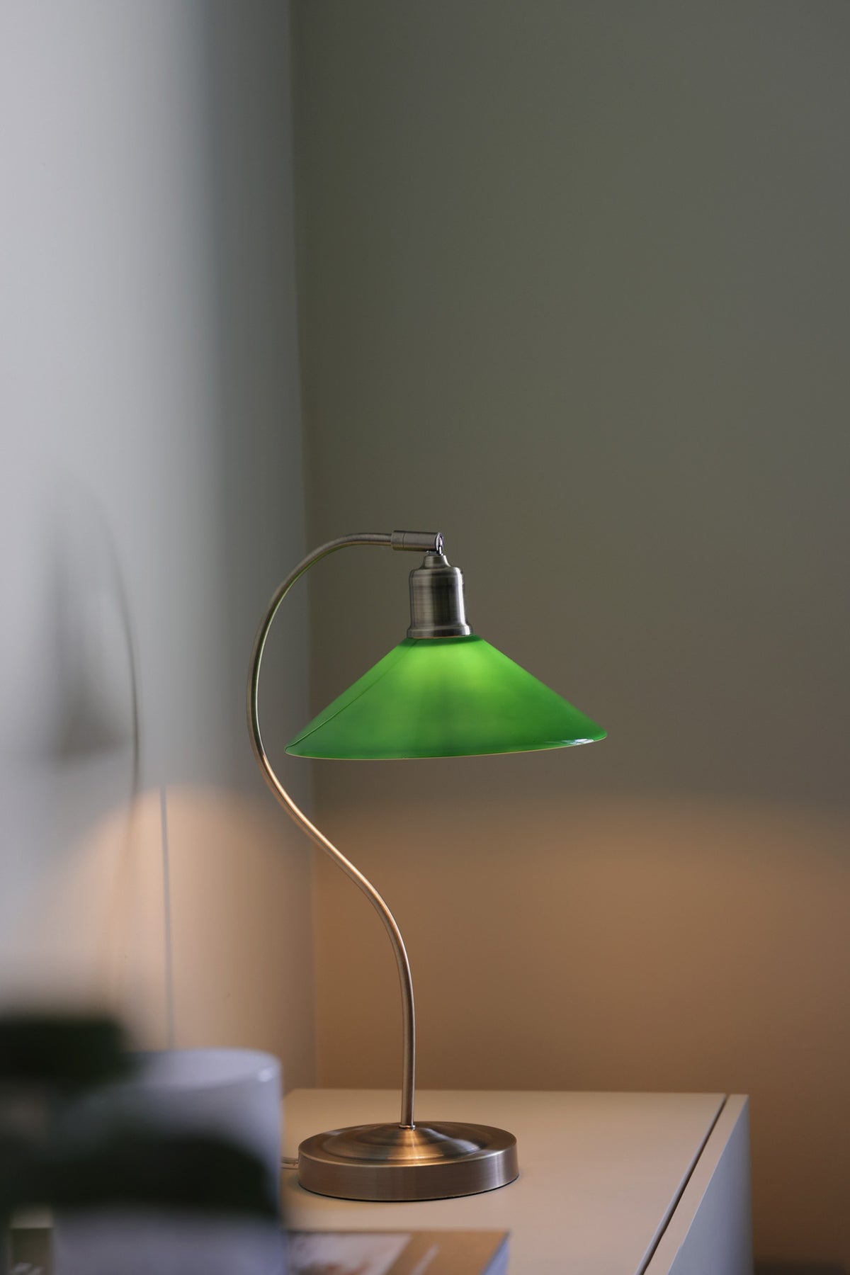 Lampe à poser Vela en verre