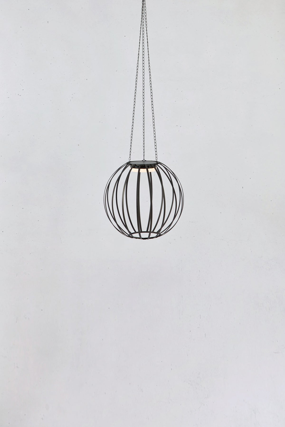 Suspension solaire d'extérieur Kivo noire IP44