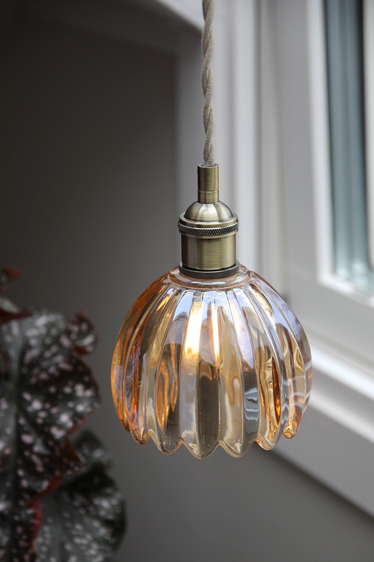 Suspension de fenêtre Gota en verre