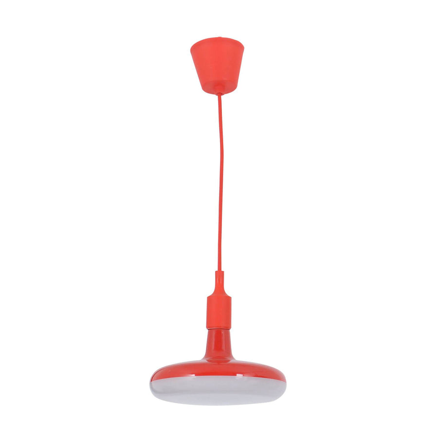 Suspension rouge de profil sur fond blanc, abat-jour en dôme et diffuseur blanc.