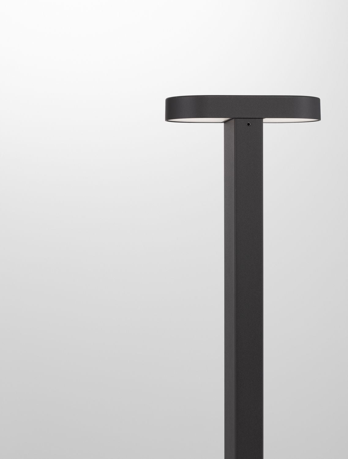 Borne extérieure Ofir noire, H 75 cm